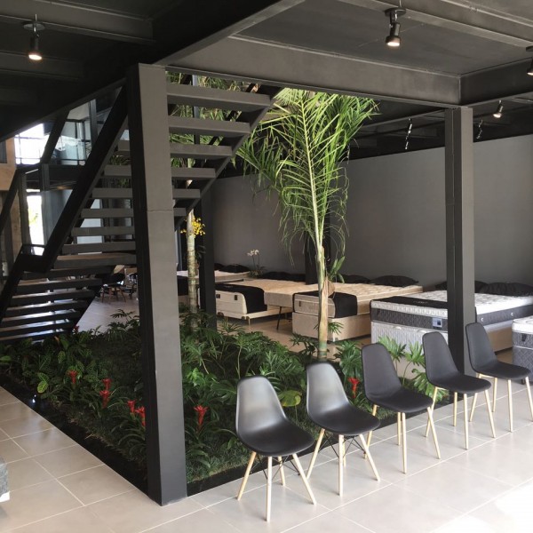 Foram criados espaços para tornar a experiência da compra mais agradável.