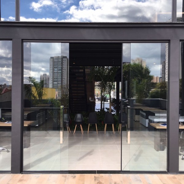 Vista do deck externo de estar.