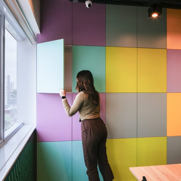 Abertura Armário Área de Trabalho Sul.