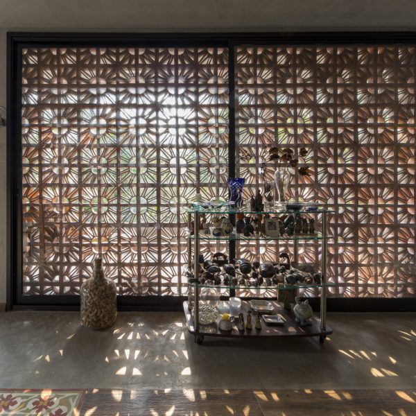 Cobogó de proteção da incidência solar.