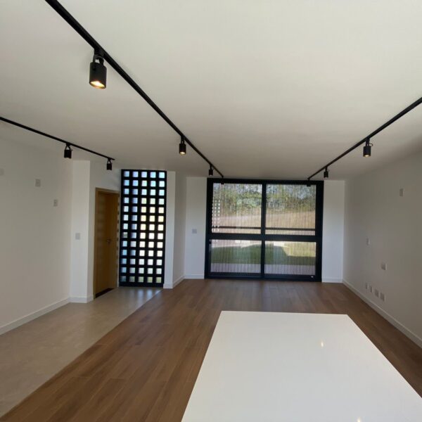 Sala de Estar / Jantar / Cozinha Integradas.