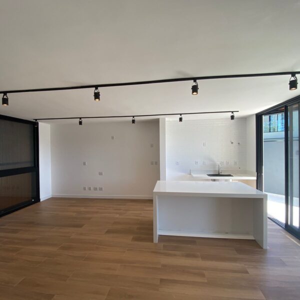 Sala de Estar / Jantar / Cozinha Integradas.