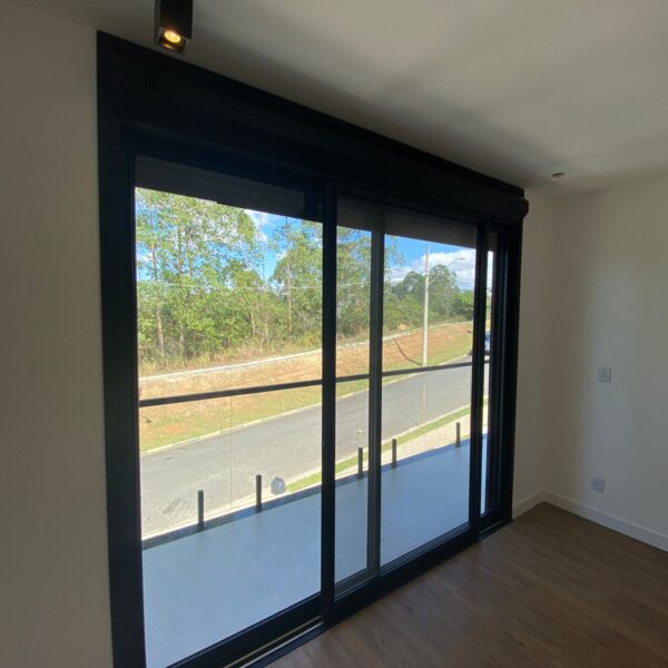 Detalhe Esquadria da Suite Principal.