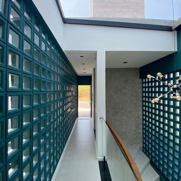 Acesso da Área Social e Intima para a Área Externa.