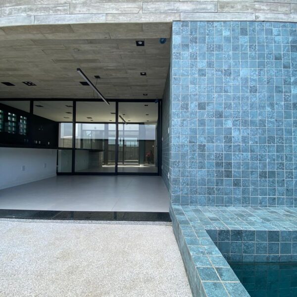 Espaço Gourmet / Área de Lazer com hidromassagem.